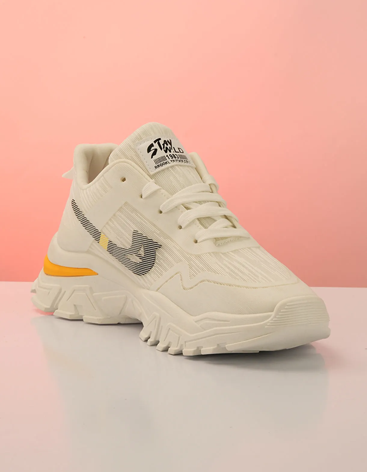 CreamWave Casual Sneakers