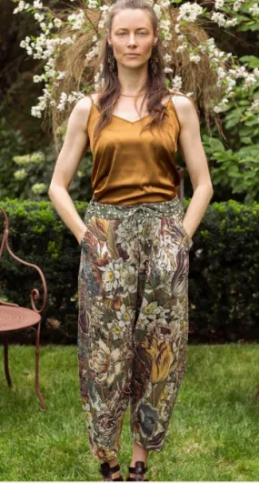 Market Of Stars - Cropped Linen/Bamboo Artist Pants