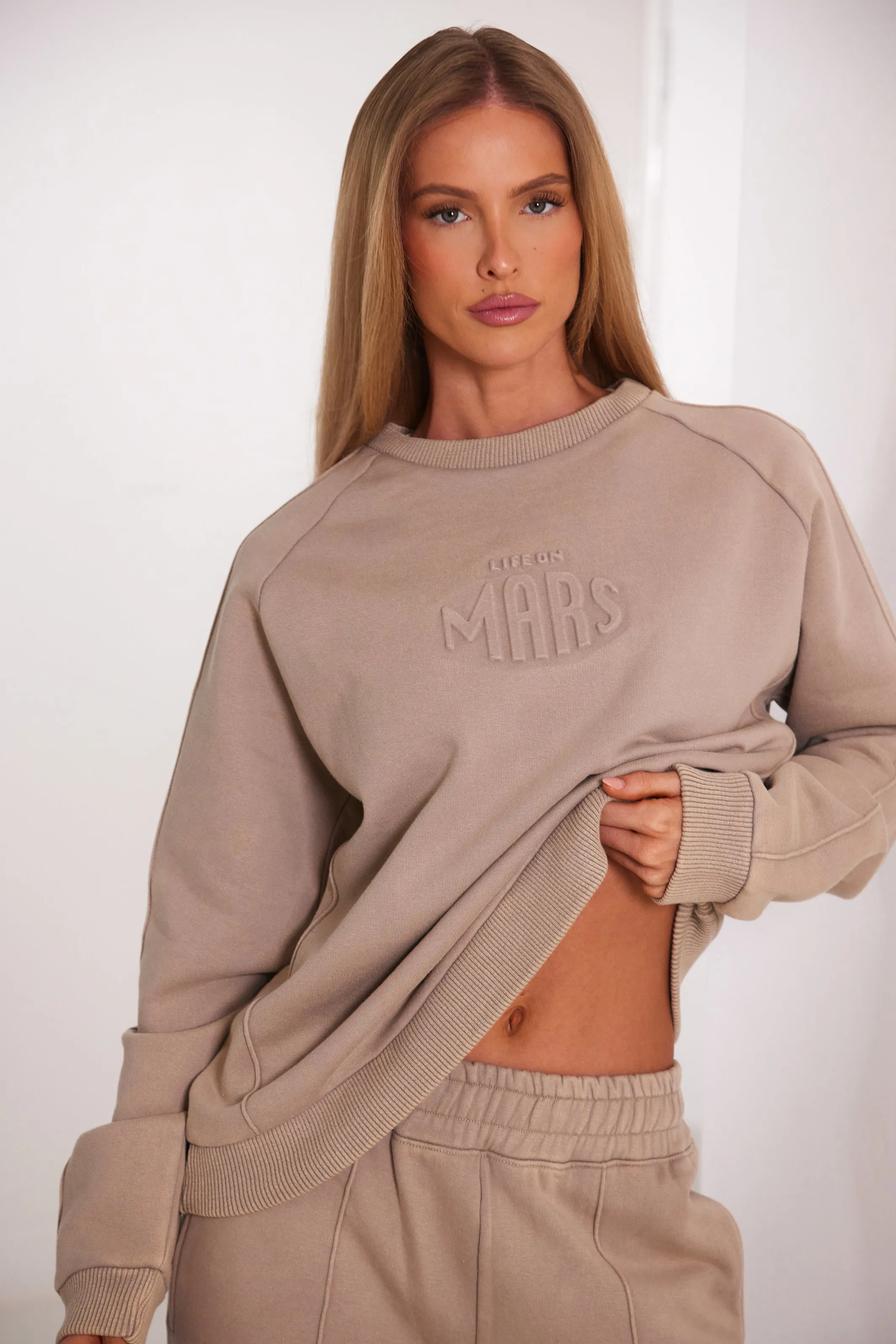 The Embossed Sweatshirt - Stone